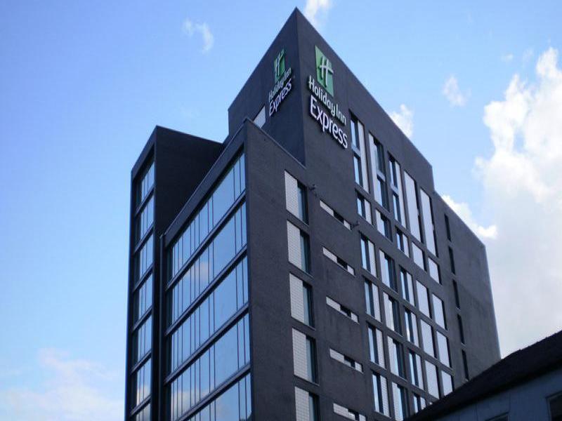 Holiday Inn Express Manchester City Centre, An Ihg Hotel Exterior photo